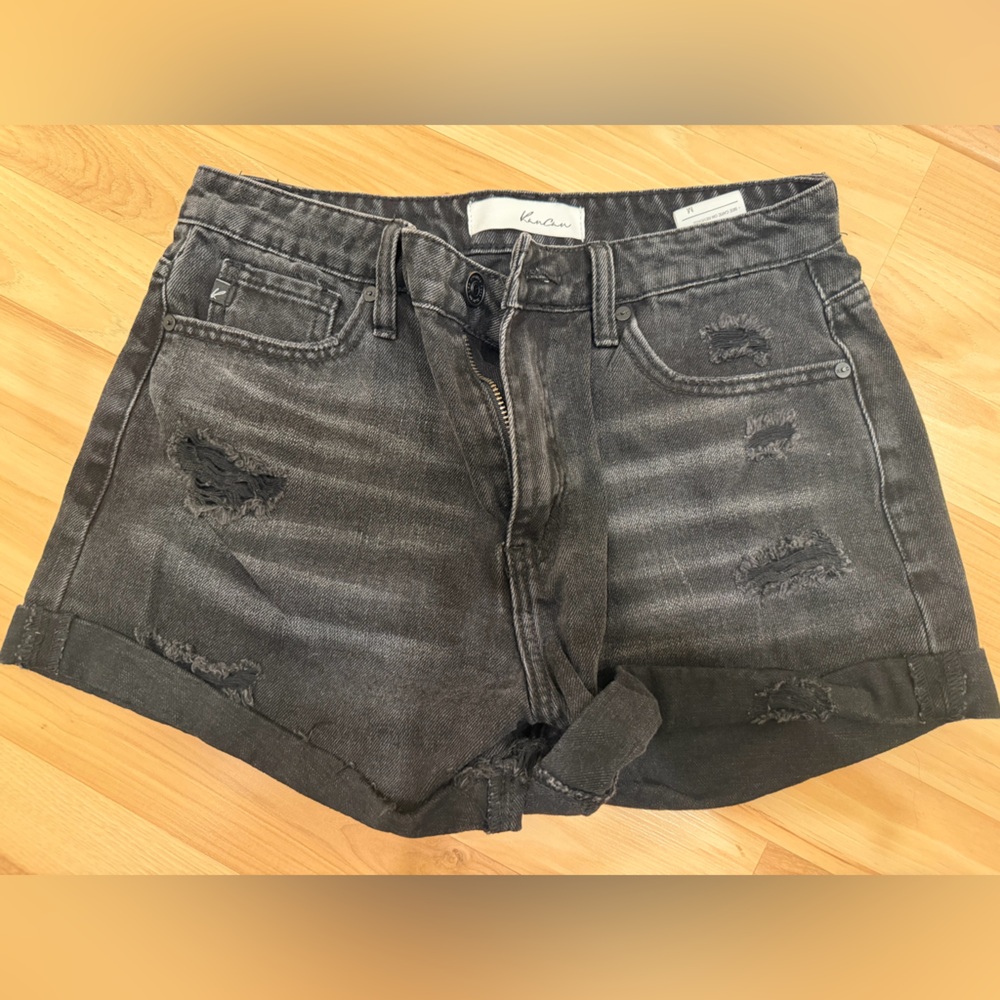 KanCan Women's Gray Distressed Jeans
